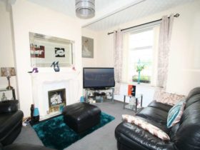 3 Bedroom Terraced h...